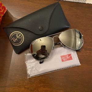 Womens Silver Rayban Aviator Polarized Sunglasses